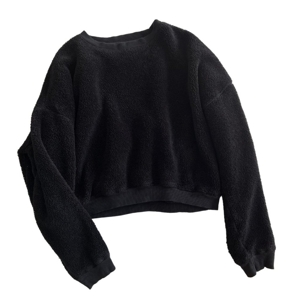 urban outfitters furry pullover sweater